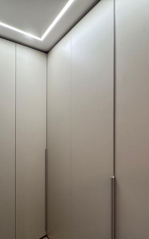 Apartamento à venda com 314m², 4 quartos e 3 vagas Apartamento à venda com 314m², 4 quartos e 3 vagasSuíte 2