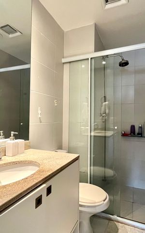 Apartamento para alugar com 97m², 3 quartos e 2 vagas Apartamento para alugar com 97m², 3 quartos e 2 vagasBanheiro Corredor