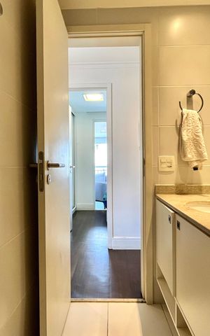 Apartamento para alugar com 97m², 3 quartos e 2 vagas Apartamento para alugar com 97m², 3 quartos e 2 vagasBanheiro Corredor