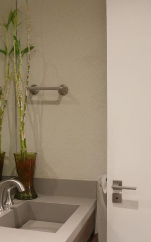 Apartamento para alugar com 65m², 2 quartos e 2 vagasBanheiro 1