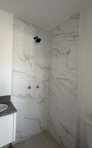 Apartamento à venda com 62m², 2 quartos e 1 vaga Apartamento à venda com 62m², 2 quartos e 1 vagaBanheiro da suíte