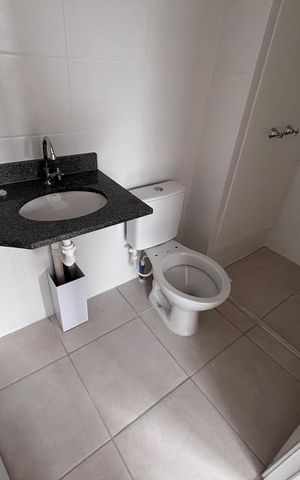 Apartamento para alugar com 55m², 2 quartos e 1 vaga Apartamento para alugar com 55m², 2 quartos e 1 vagaBanheiro