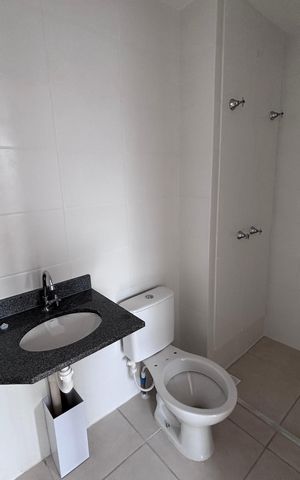 Apartamento para alugar com 55m², 2 quartos e 1 vaga Apartamento para alugar com 55m², 2 quartos e 1 vagaBanheiro