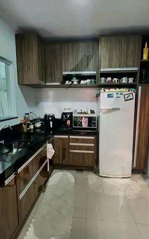 Casa à venda com 160m², 5 quartos e 4 vagas