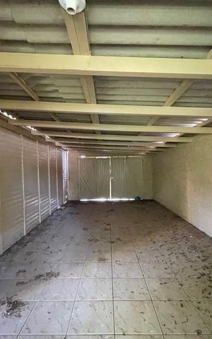 Casa à venda com 60m², 2 quartos e 2 vagas