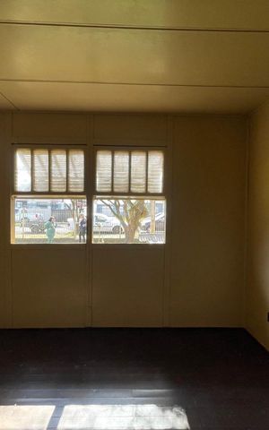 Casa à venda com 60m², 2 quartos e 2 vagas