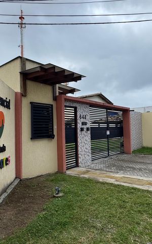 Casa de condomínio para alugar com 140m², 3 quartos e 2 vagas Casa de condomínio para alugar com 140m², 3 quartos e 2 vagasFachada