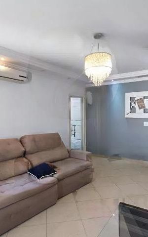 Casa à venda com 180m², 3 quartos e 4 vagas