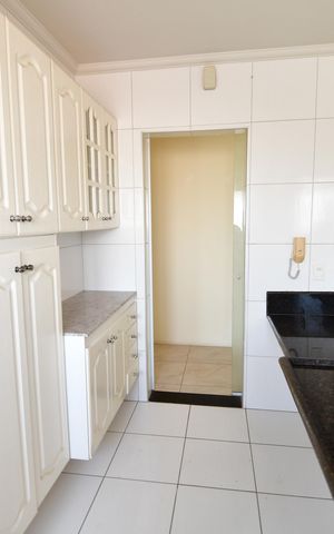 Apartamento para alugar com 93m², 2 quartos e 1 vagaCozinha