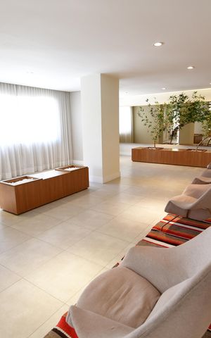 Apartamento para alugar com 109m², 2 quartos e 2 vagasHall social