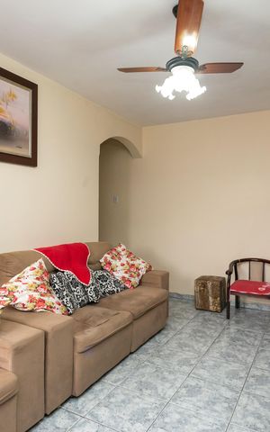 Casa à venda com 360m², 4 quartos e 3 vagas Casa à venda com 360m², 4 quartos e 3 vagasSala 3