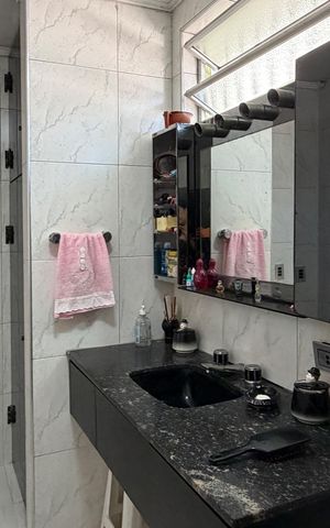 Casa para alugar com 200m², 4 quartos e 2 vagasBanheiro da Suíte