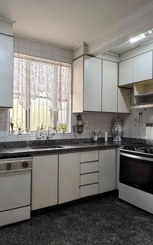 Casa para alugar com 200m², 4 quartos e 2 vagasCozinha
