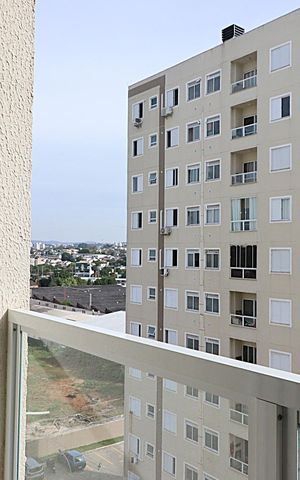 Apartamento à venda com 45m², 2 quartos e 1 vagaSacada da Sala