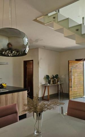 Casa de condomínio à venda com 150m², 3 quartos e 2 vagas