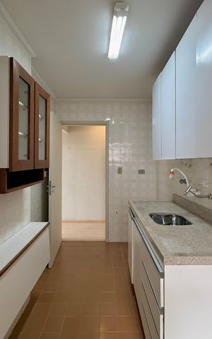 Apartamento à venda com 64m², 2 quartos e 1 vaga Apartamento à venda com 64m², 2 quartos e 1 vagaCozinha