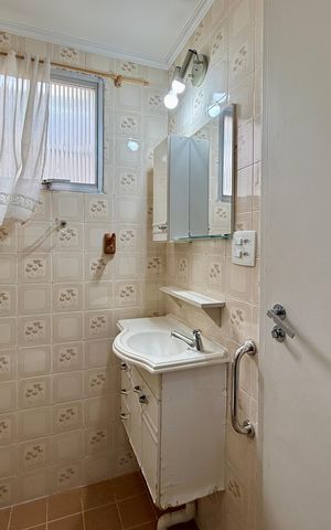 Apartamento à venda com 64m², 2 quartos e 1 vaga Apartamento à venda com 64m², 2 quartos e 1 vagaBanheiro