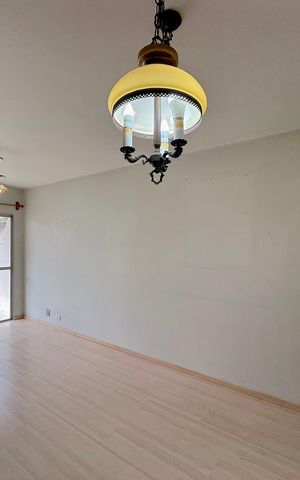 Apartamento à venda com 64m², 2 quartos e 1 vaga Apartamento à venda com 64m², 2 quartos e 1 vagaSala