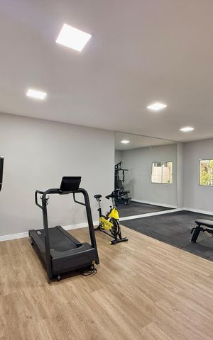 Apartamento à venda com 64m², 2 quartos e 1 vaga Apartamento à venda com 64m², 2 quartos e 1 vagaAcademia