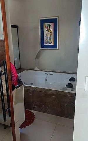 Casa à venda com 145m², 2 quartos e 3 vagas