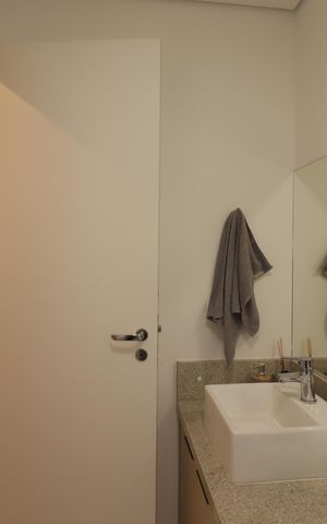 Apartamento à venda com 93m², 3 quartos e 2 vagasBanheiro Social