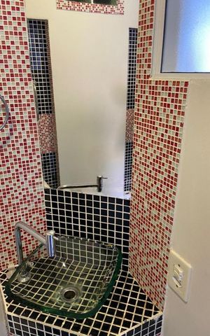 Casa à venda com 230m², 3 quartos e 2 vagas