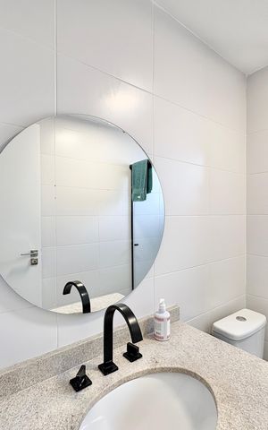 Apartamento à venda com 80m², 2 quartos e 1 vaga Apartamento à venda com 80m², 2 quartos e 1 vagaBanheiro da Suíte 2