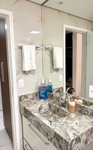 Apartamento à venda com 115m², 2 quartos e 1 vaga Apartamento à venda com 115m², 2 quartos e 1 vagaBanheiro da Suíte