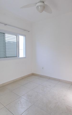Casa de condomínio para alugar com 300m², 4 quartos e 4 vagas