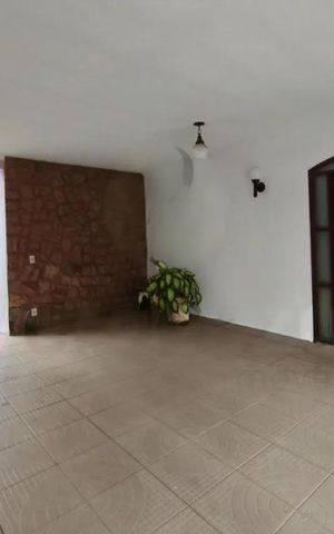 Casa à venda com 350m², 4 quartos e 4 vagas