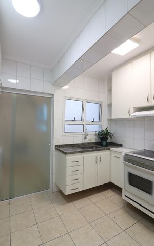 Apartamento à venda com 97m², 3 quartos e 2 vagasCozinha 