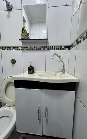 Casa à venda com 217m², 4 quartos e 2 vagas