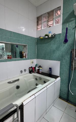 Casa à venda com 217m², 4 quartos e 2 vagas
