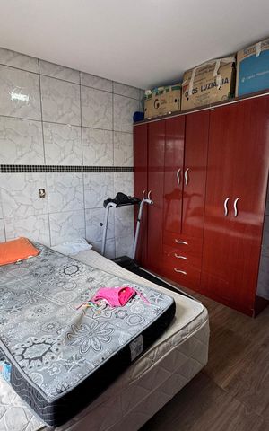 Casa à venda com 217m², 4 quartos e 2 vagas