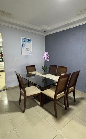 Casa à venda com 217m², 4 quartos e 2 vagas