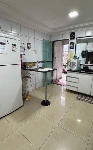 Casa à venda com 217m², 4 quartos e 2 vagas