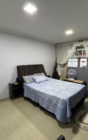 Casa à venda com 217m², 4 quartos e 2 vagas