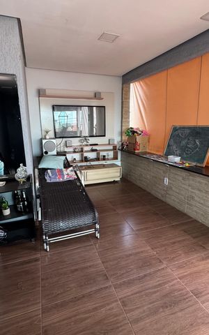 Casa à venda com 217m², 4 quartos e 2 vagas