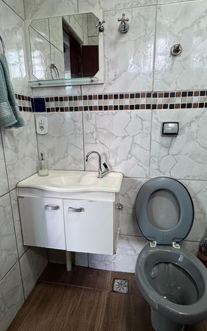 Casa à venda com 217m², 4 quartos e 2 vagas