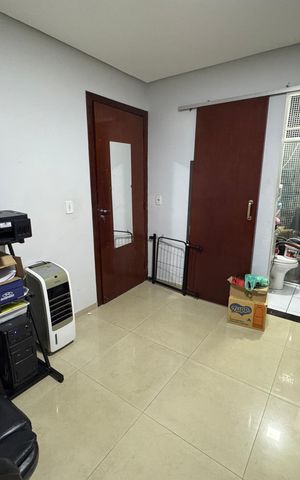 Casa à venda com 217m², 4 quartos e 2 vagas