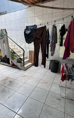 Casa à venda com 217m², 4 quartos e 2 vagas