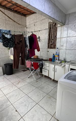 Casa à venda com 217m², 4 quartos e 2 vagas