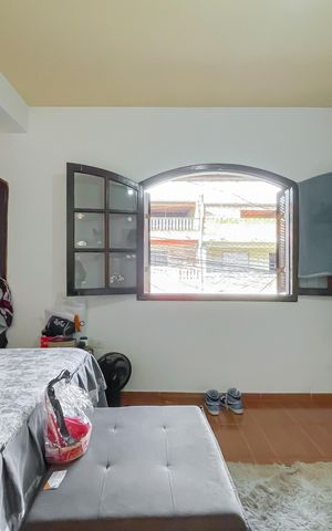Casa à venda com 253m², 3 quartos e 2 vagasQuarto 3