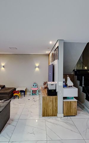 Casa para alugar com 250m², 3 quartos e 3 vagasSala