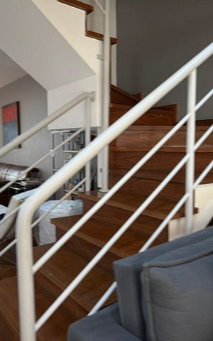 Casa de condomínio para alugar com 180m², 4 quartos e 2 vagas Casa de condomínio para alugar com 180m², 4 quartos e 2 vagasSala