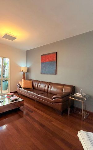 Casa de condomínio para alugar com 180m², 4 quartos e 2 vagas Casa de condomínio para alugar com 180m², 4 quartos e 2 vagasSala