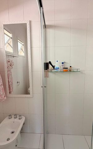 Casa de condomínio para alugar com 180m², 4 quartos e 2 vagas Casa de condomínio para alugar com 180m², 4 quartos e 2 vagasBanheiro suíte