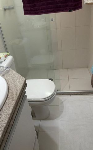 Casa de condomínio para alugar com 180m², 4 quartos e 2 vagas Casa de condomínio para alugar com 180m², 4 quartos e 2 vagasBanheiro