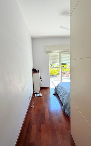 Casa de condomínio para alugar com 180m², 4 quartos e 2 vagas Casa de condomínio para alugar com 180m², 4 quartos e 2 vagasSuite 1