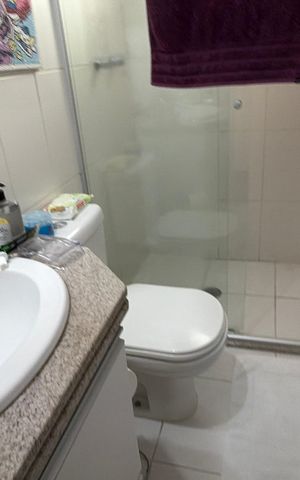 Casa de condomínio para alugar com 180m², 4 quartos e 2 vagas Casa de condomínio para alugar com 180m², 4 quartos e 2 vagasBanheiro